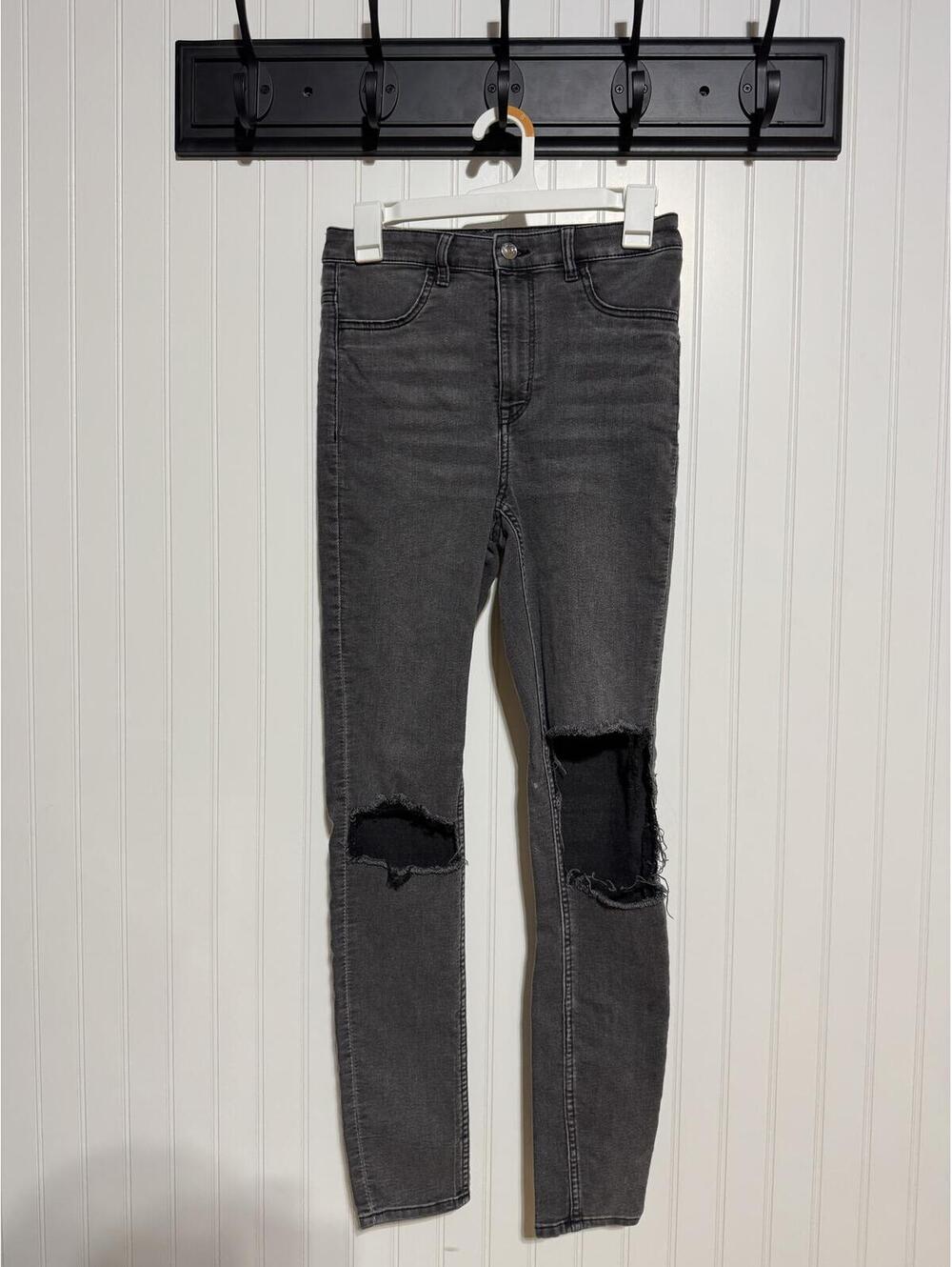 HM Divided Black Distressed Skinny Jeans Womens Size 4 High Rise Ripped Pants